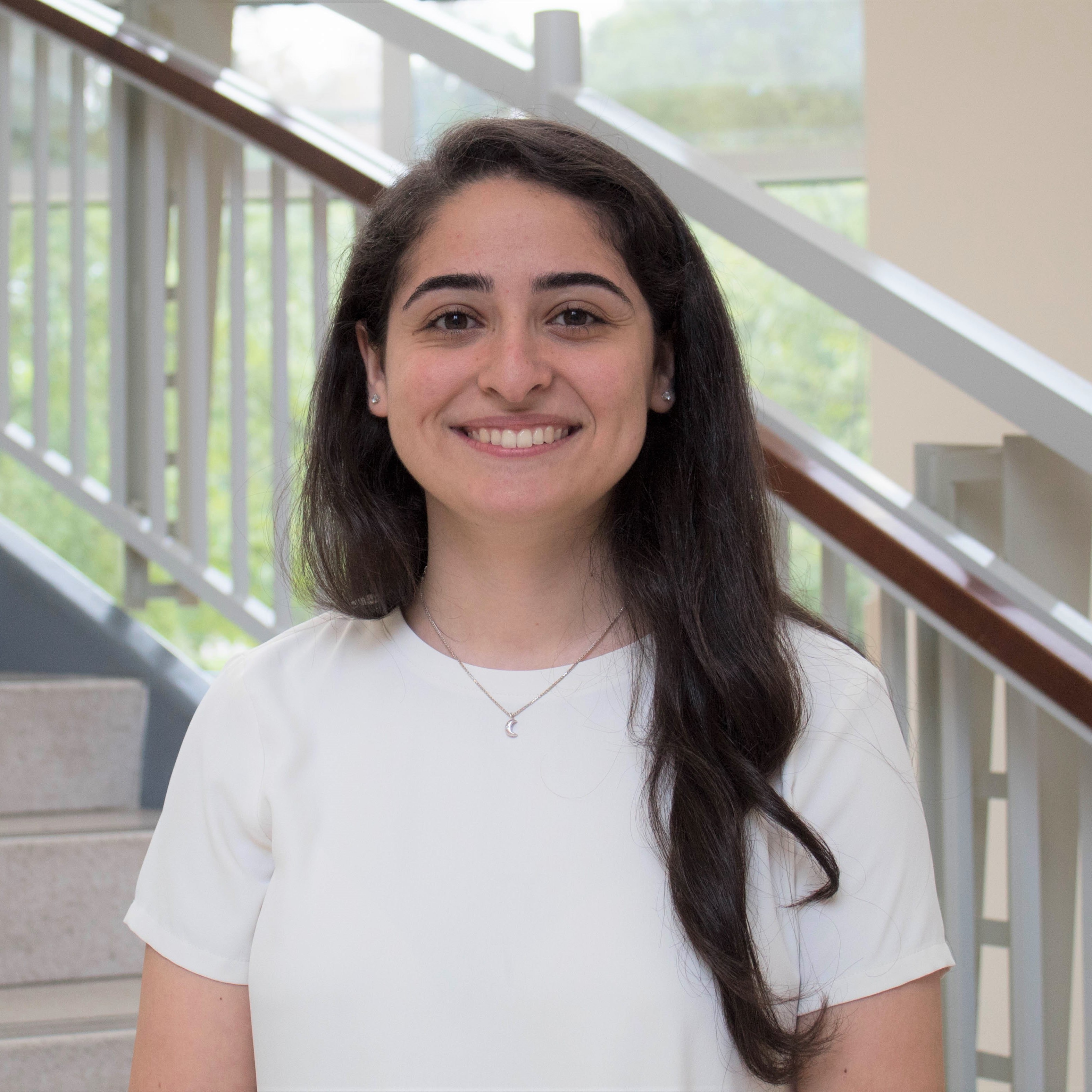 Razanne Oueini headshot.jpg